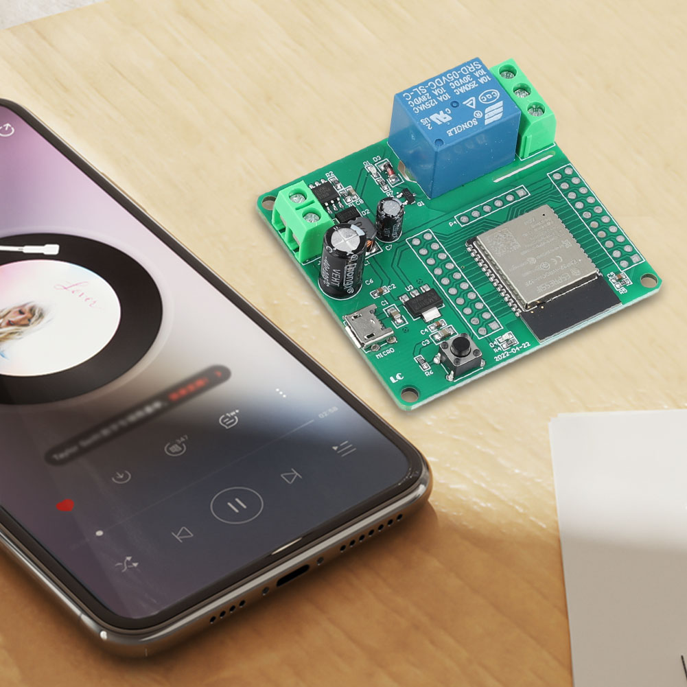 Moduł przekaźnikowy ESP32 WIFI – Relay 8 Channel Board recenzja i cena